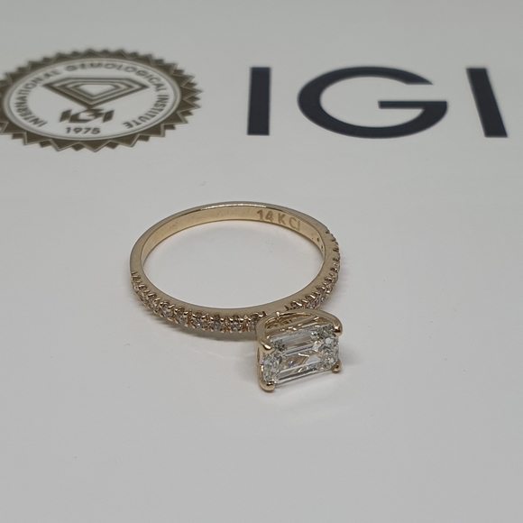 1.01 Ct East-West Emerald Lab Grown Diamond Ring - Picture 12 of 13